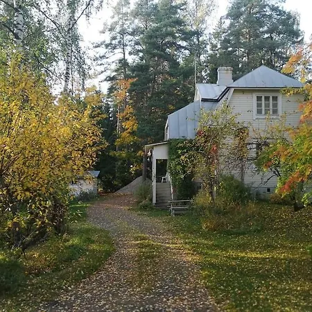Alman Talo! Huvila Pyhajarven Rannalla! Villa